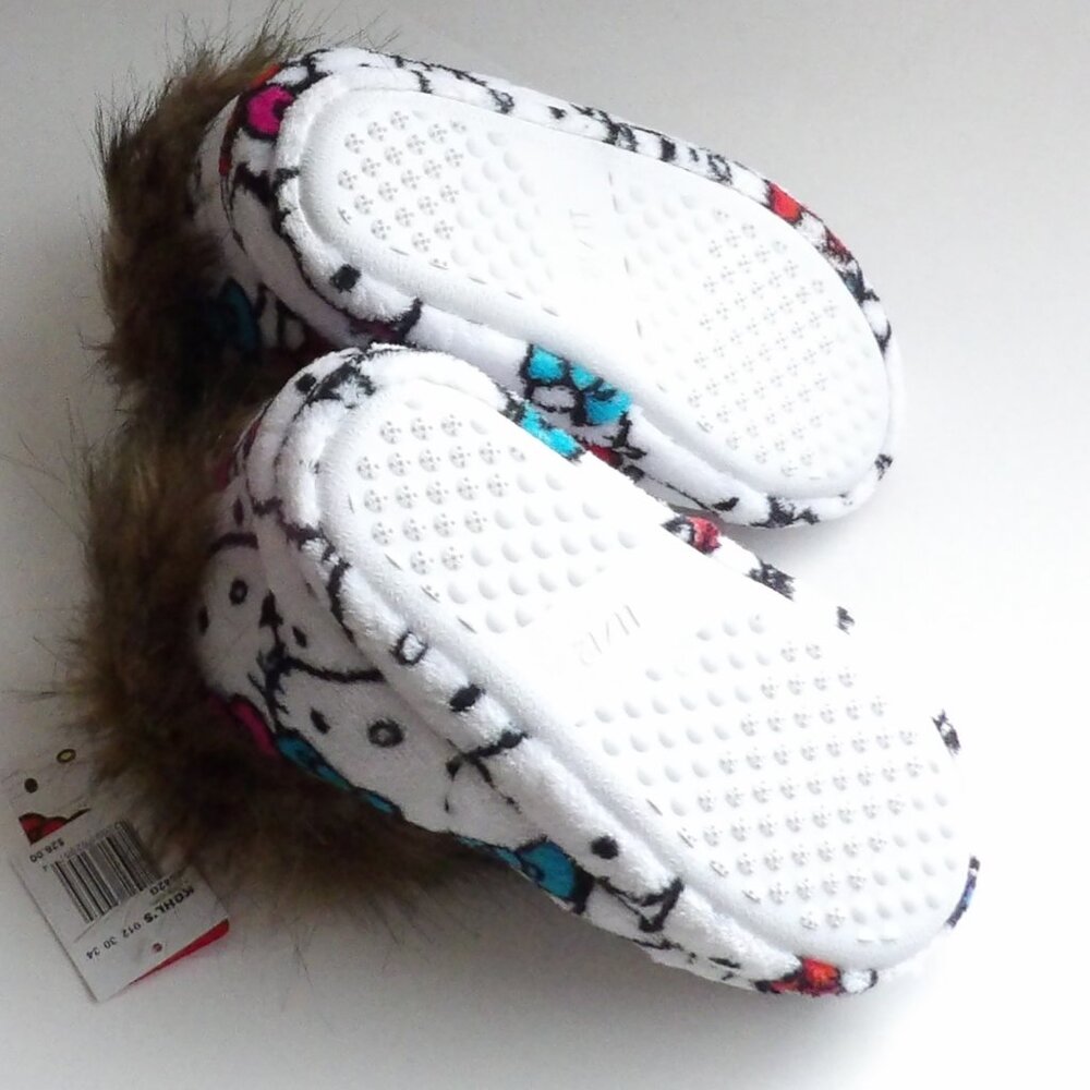 HELLO KITTY Girls Bootie Style Slippers White Faux Fur Accent Size 11 - 12  NWT - Picture 5 of 6